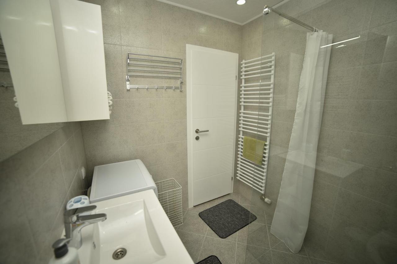 Apartman Slatki Dom 1 SJJ Exterior foto